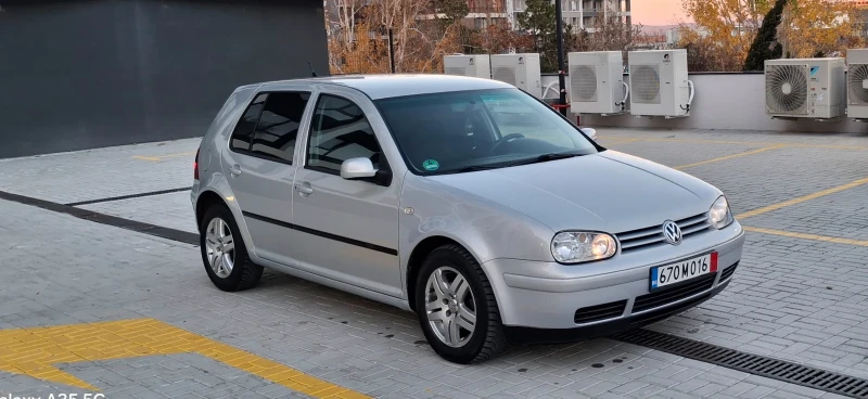 VW Golf 1.6 , снимка 6 - Автомобили и джипове - 48108049