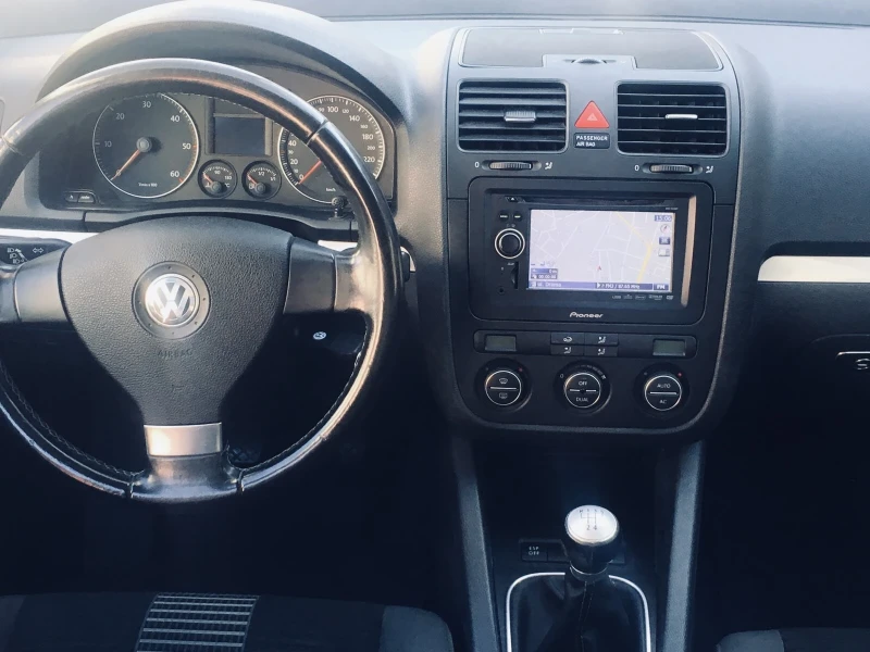 VW Golf 1.9TDI, снимка 6 - Автомобили и джипове - 49547081