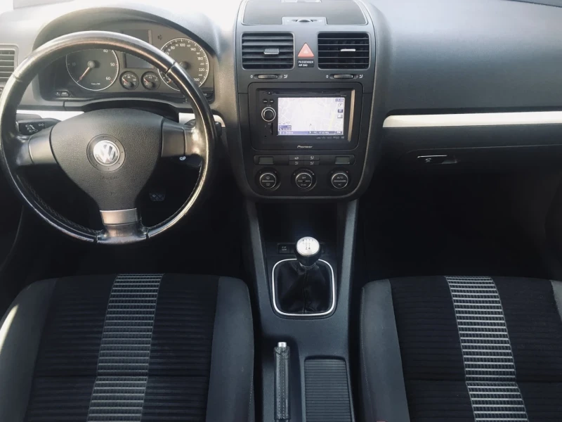 VW Golf 1.9TDI, снимка 5 - Автомобили и джипове - 49547081