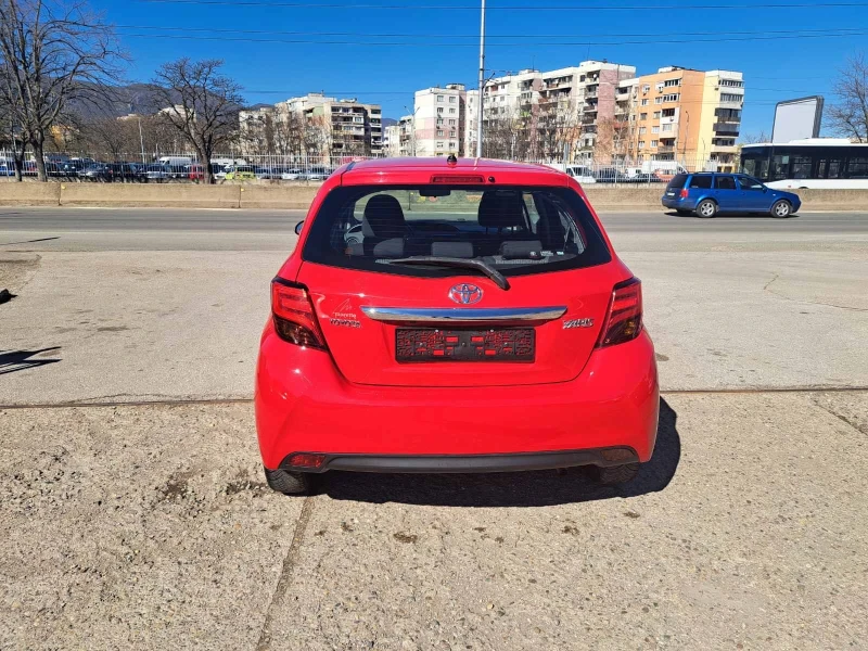Toyota Yaris, снимка 7 - Автомобили и джипове - 50320754