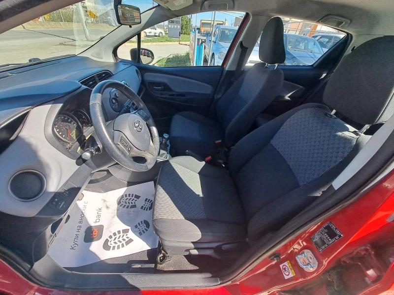 Toyota Yaris, снимка 11 - Автомобили и джипове - 50320754