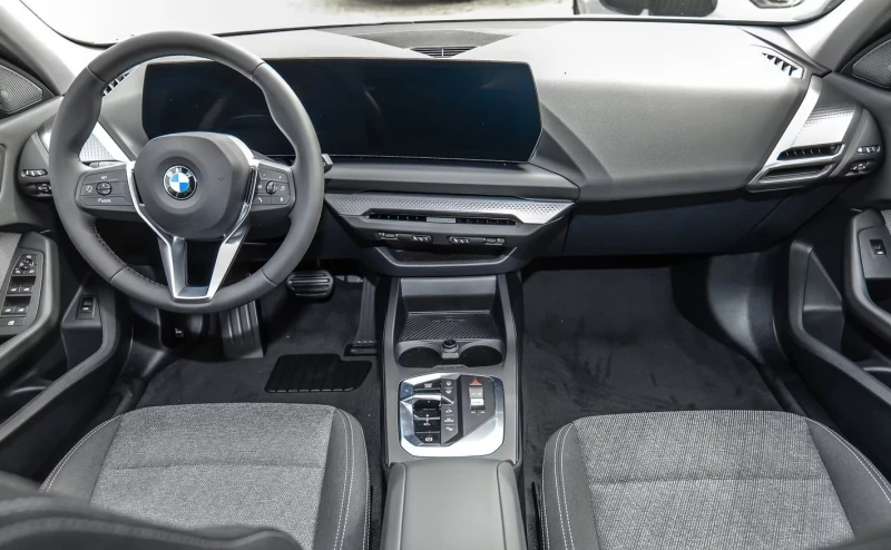 BMW 120 i* M-Sport* Harman/Kardon* Keyless, снимка 3 - Автомобили и джипове - 51933269