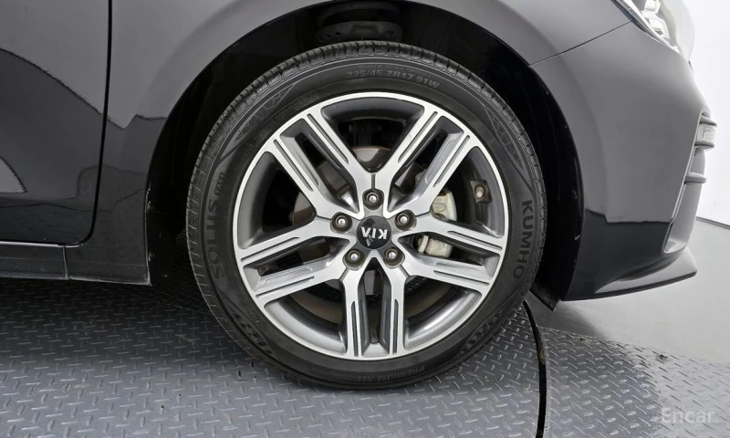 Kia K3, снимка 5 - Автомобили и джипове - 53140281