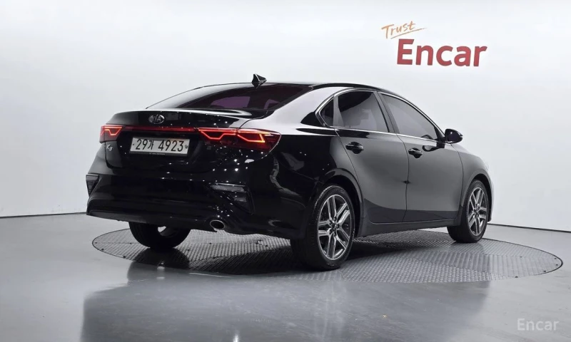 Kia K3, снимка 2 - Автомобили и джипове - 53140281