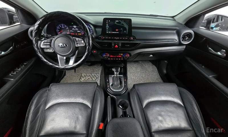 Kia K3, снимка 7 - Автомобили и джипове - 53140281