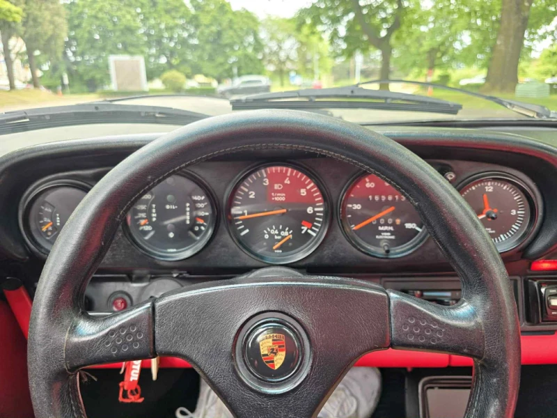 Porsche Carrera * АВТО КРЕДИТ* ЦЕНА ДО БГ * СЕРВИЗНА ИСТОРИЯ * , снимка 12 - Автомобили и джипове - 53499054