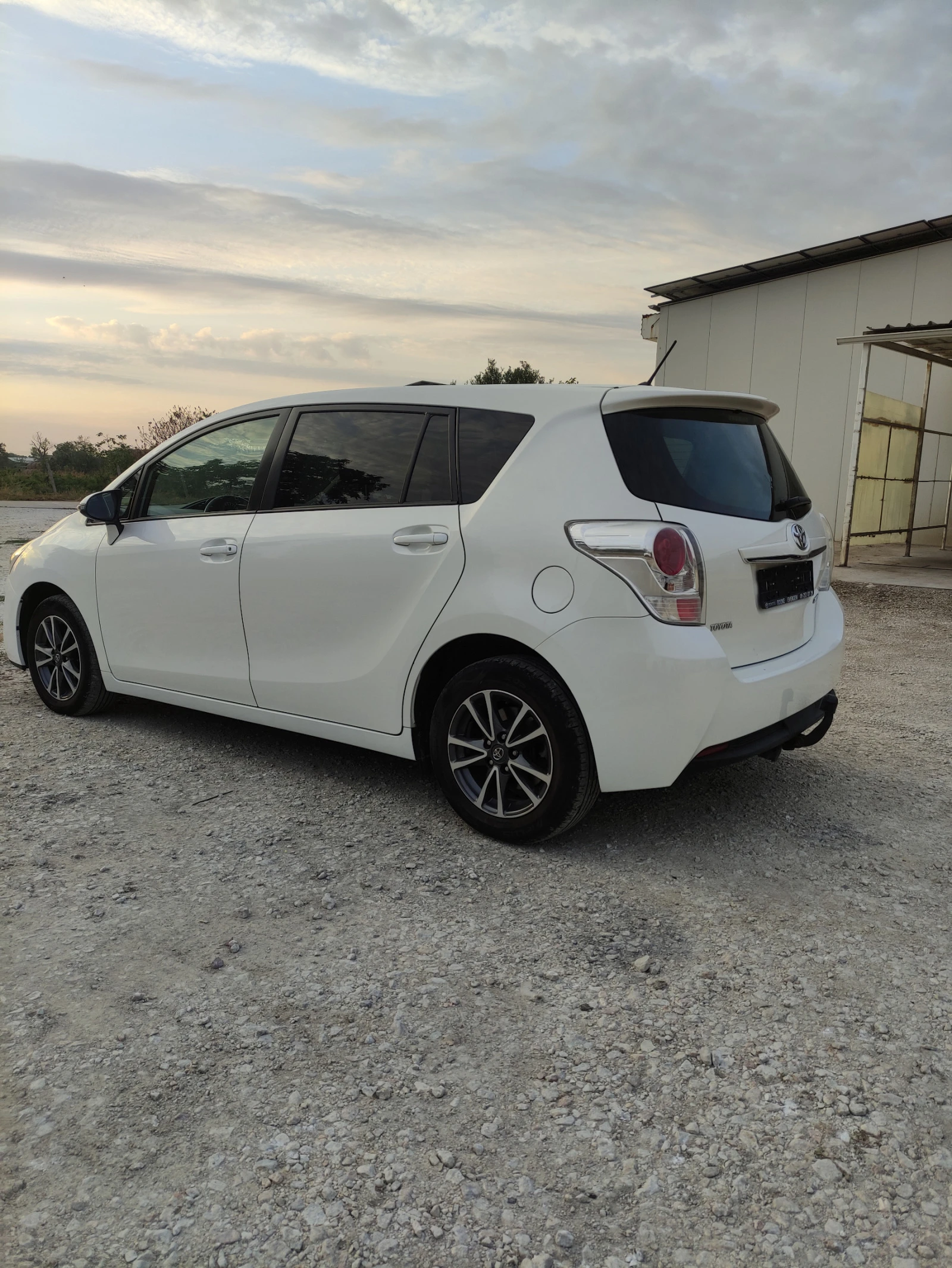 Toyota Verso 1.8 ADVANCE 155 х.км. сервизна книжка  - изображение 4