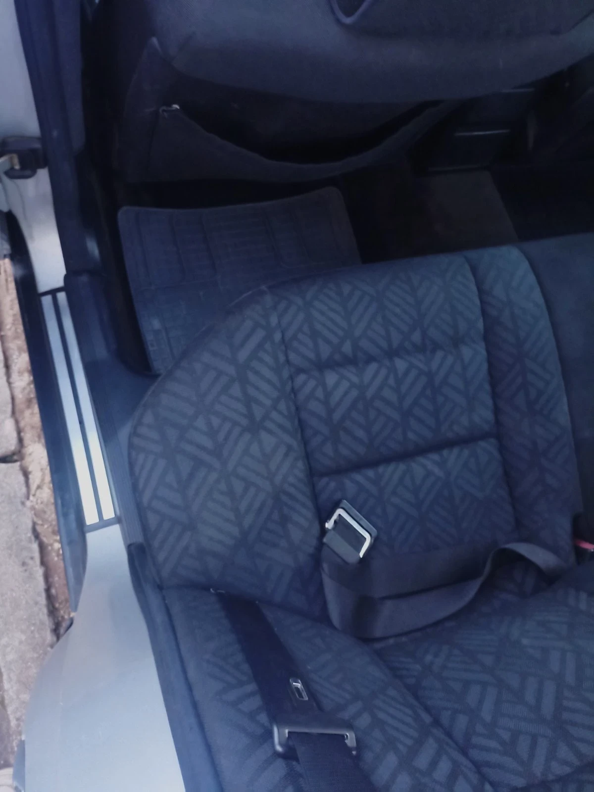 Mercedes-Benz C 200 C200 - изображение 8