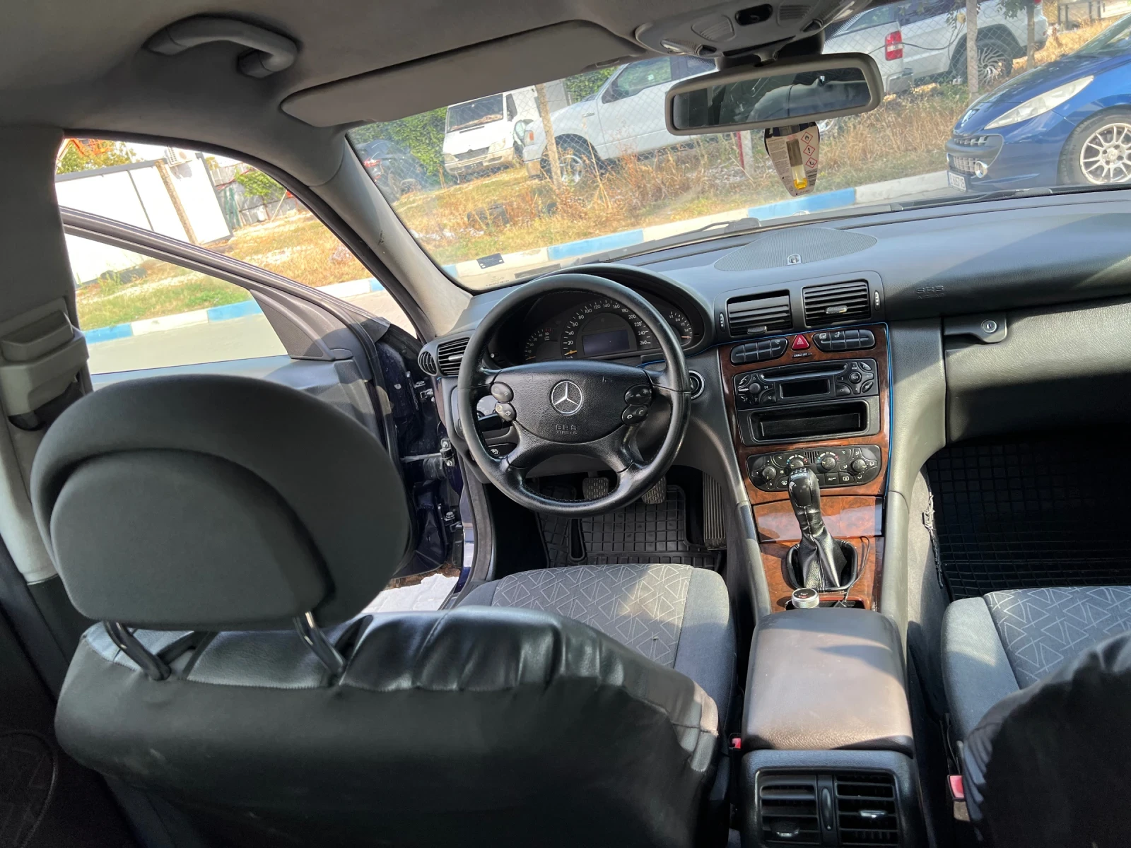 Mercedes-Benz C 200  - изображение 8