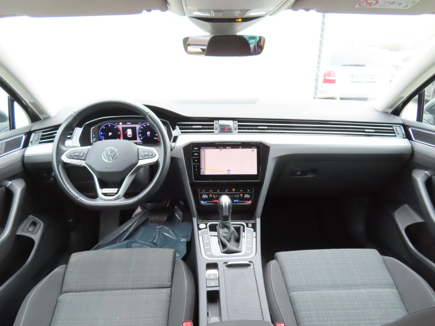 VW Passat VW Passat Var. Business 2.0TDI SCR 4MOT DSG | Mobile.bg � ����������� 4