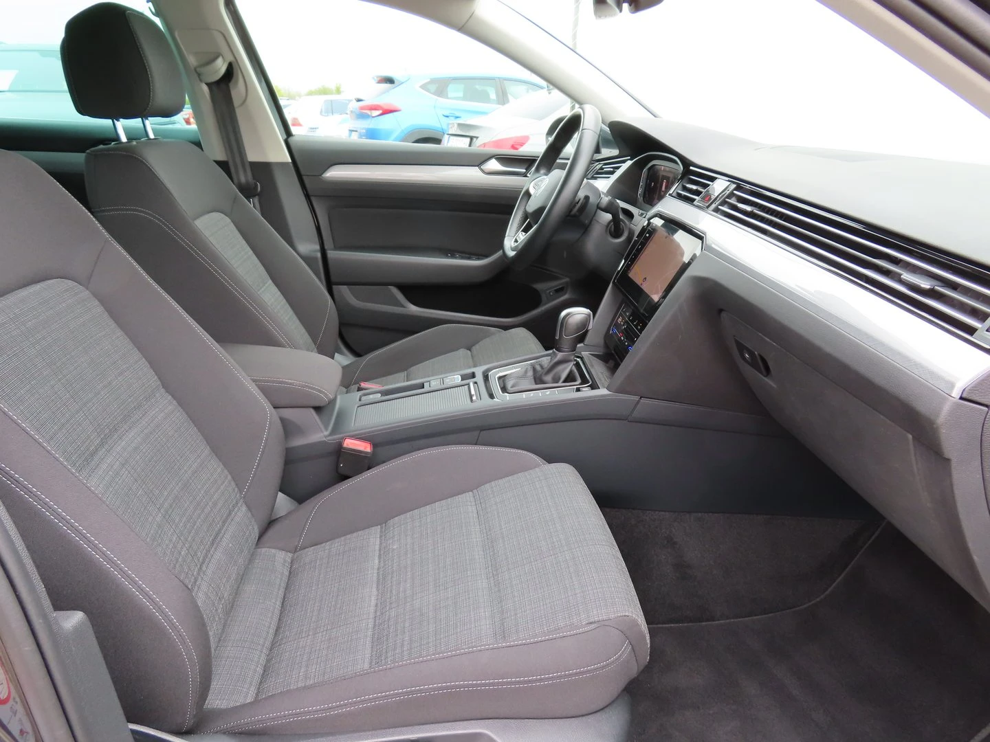 VW Passat VW Passat Var. Business 2.0TDI SCR 4MOT DSG | Mobile.bg � ����������� 6