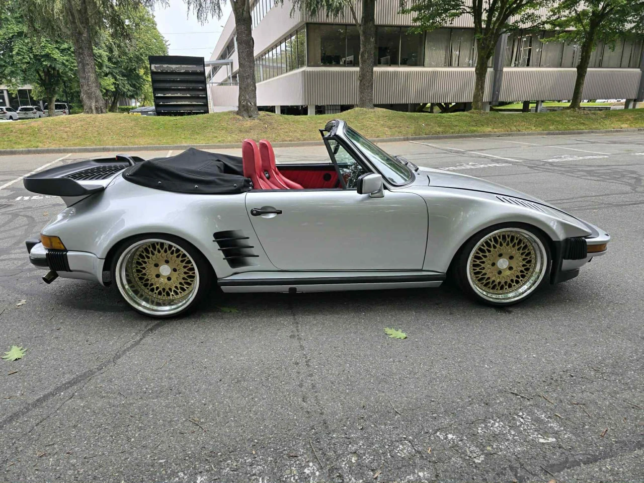 Porsche Carrera * АВТО КРЕДИТ* ЦЕНА ДО БГ * СЕРВИЗНА ИСТОРИЯ *  - изображение 4