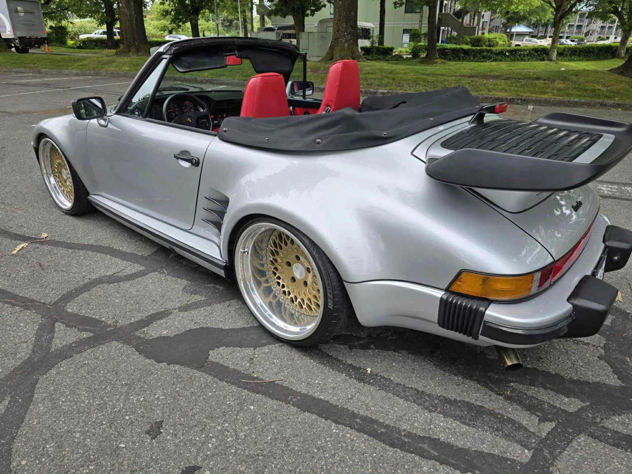 Porsche Carrera * АВТО КРЕДИТ* ЦЕНА ДО БГ * СЕРВИЗНА ИСТОРИЯ *  - изображение 6