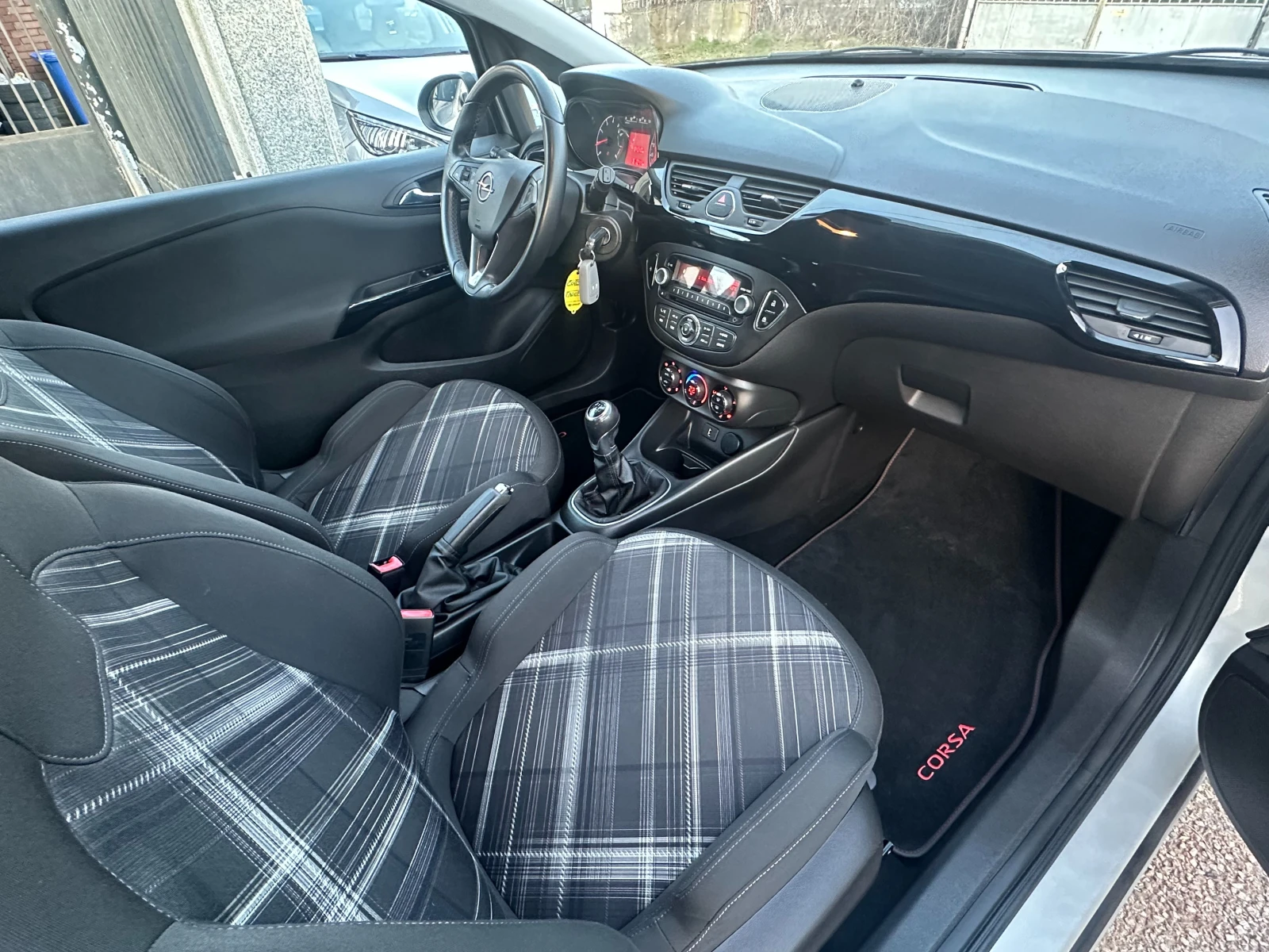 Opel Corsa 1.4i-90ks-80000km!!!LED-EURO6B-KLIMATRONIK-B-color, снимка 10 - Автомобили и джипове - 53819591