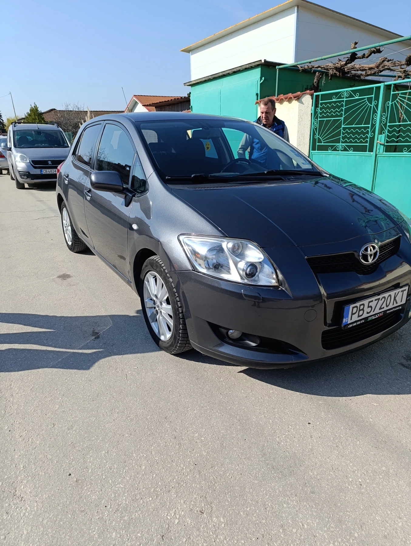 Toyota Auris 2.0 126к.с, снимка 2 - Автомобили и джипове - 54312509