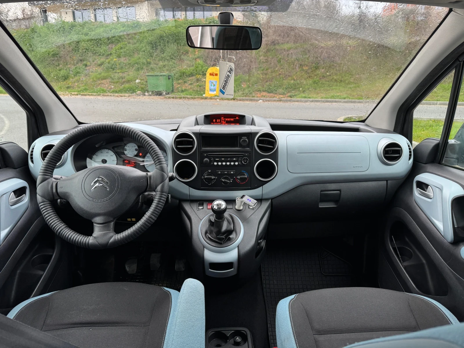 Citroen Berlingo  1.6HDI Facelift Multispace, снимка 5 - Автомобили и джипове - 54045594