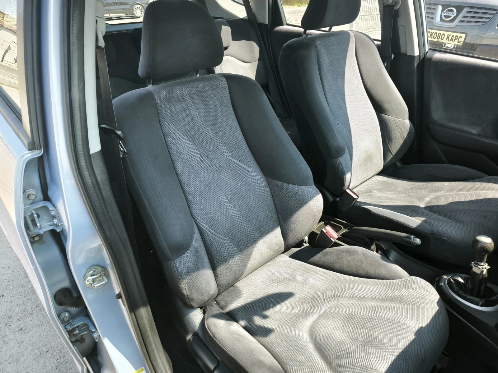 Honda Jazz 1.4i, снимка 8 - Автомобили и джипове - 54246650