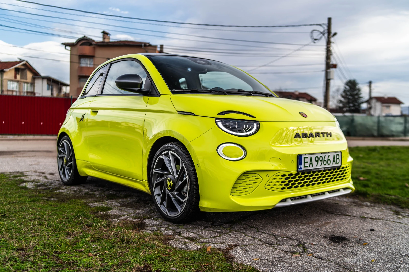Fiat 500e ABARTH, снимка 2 - Автомобили и джипове - 54401354