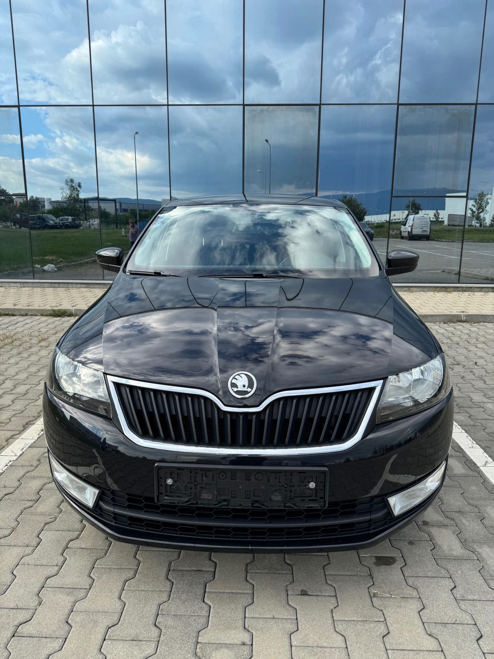 Skoda Rapid 1.2TSI euro5 151000км, снимка 2 - Автомобили и джипове - 54637040