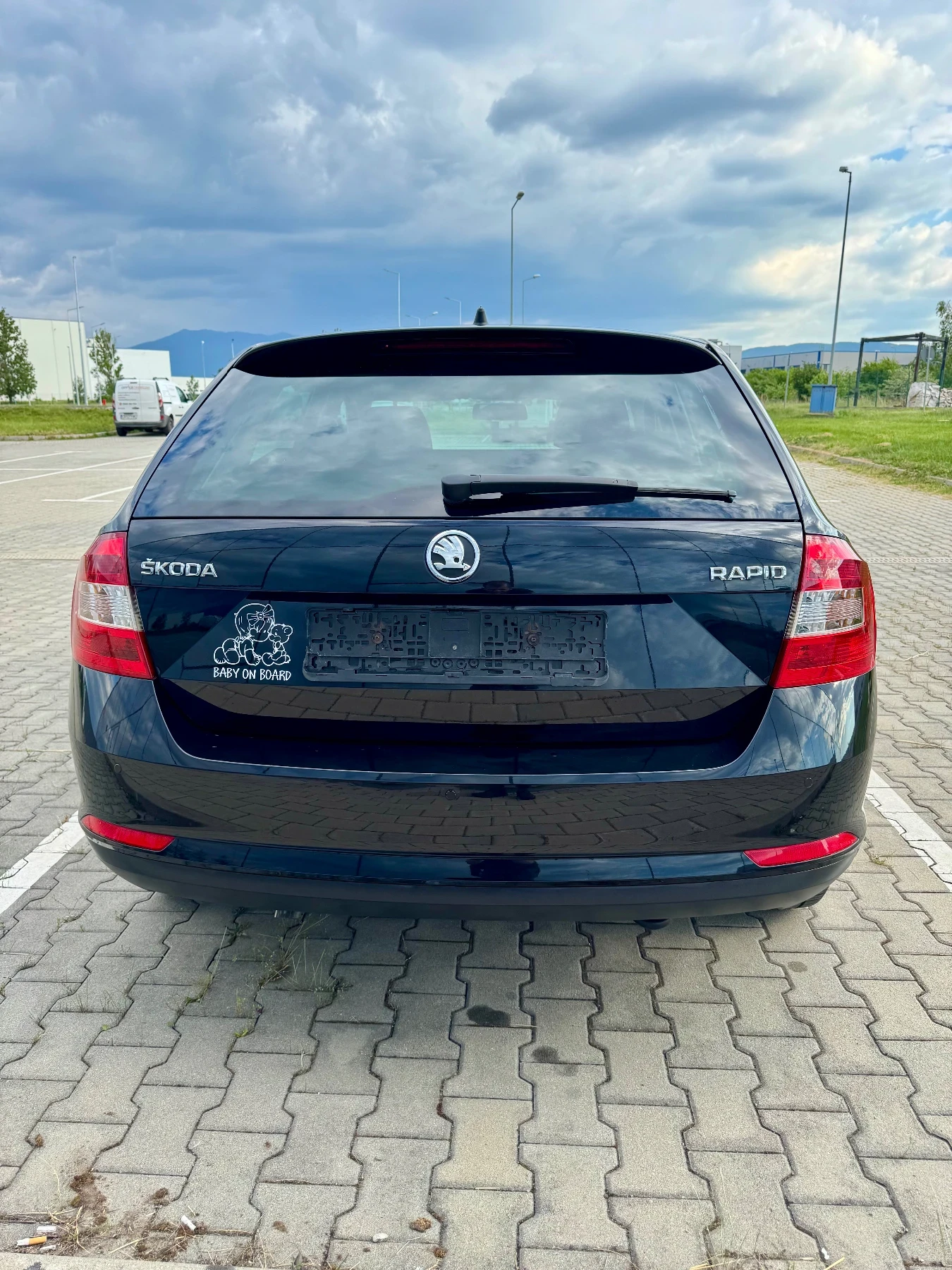 Skoda Rapid 1.2TSI euro5 151000км, снимка 5 - Автомобили и джипове - 54637040