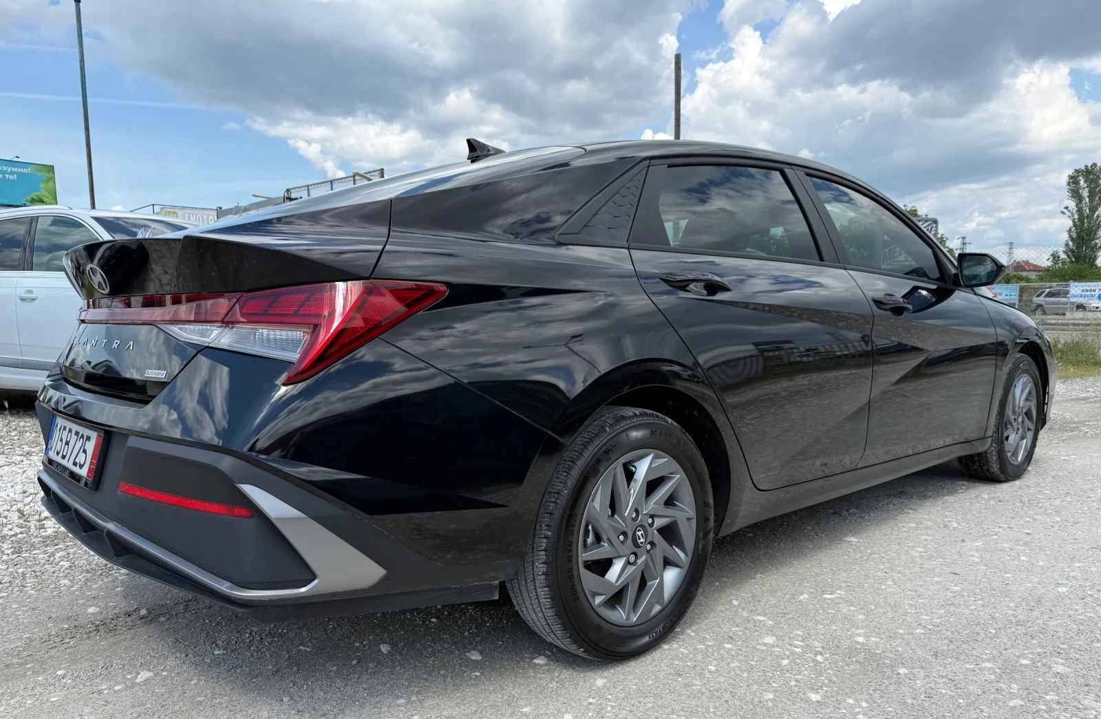 Hyundai Elantra 1.6 hybrid FullMax, снимка 6 - Автомобили и джипове - 54668989