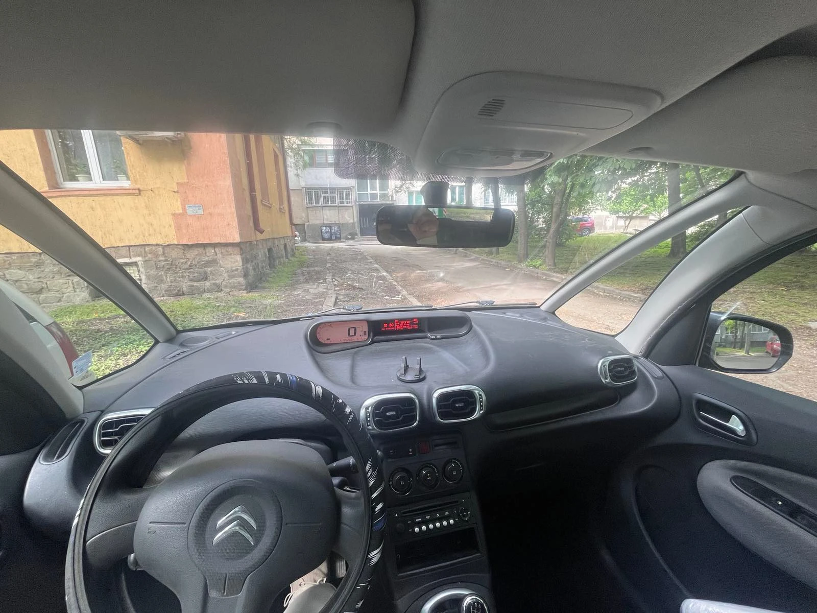 Citroen C3 Picasso 1.4 LPG / 135 000 км / 17" Джанти / Каско /, снимка 6 - Автомобили и джипове - 54735938
