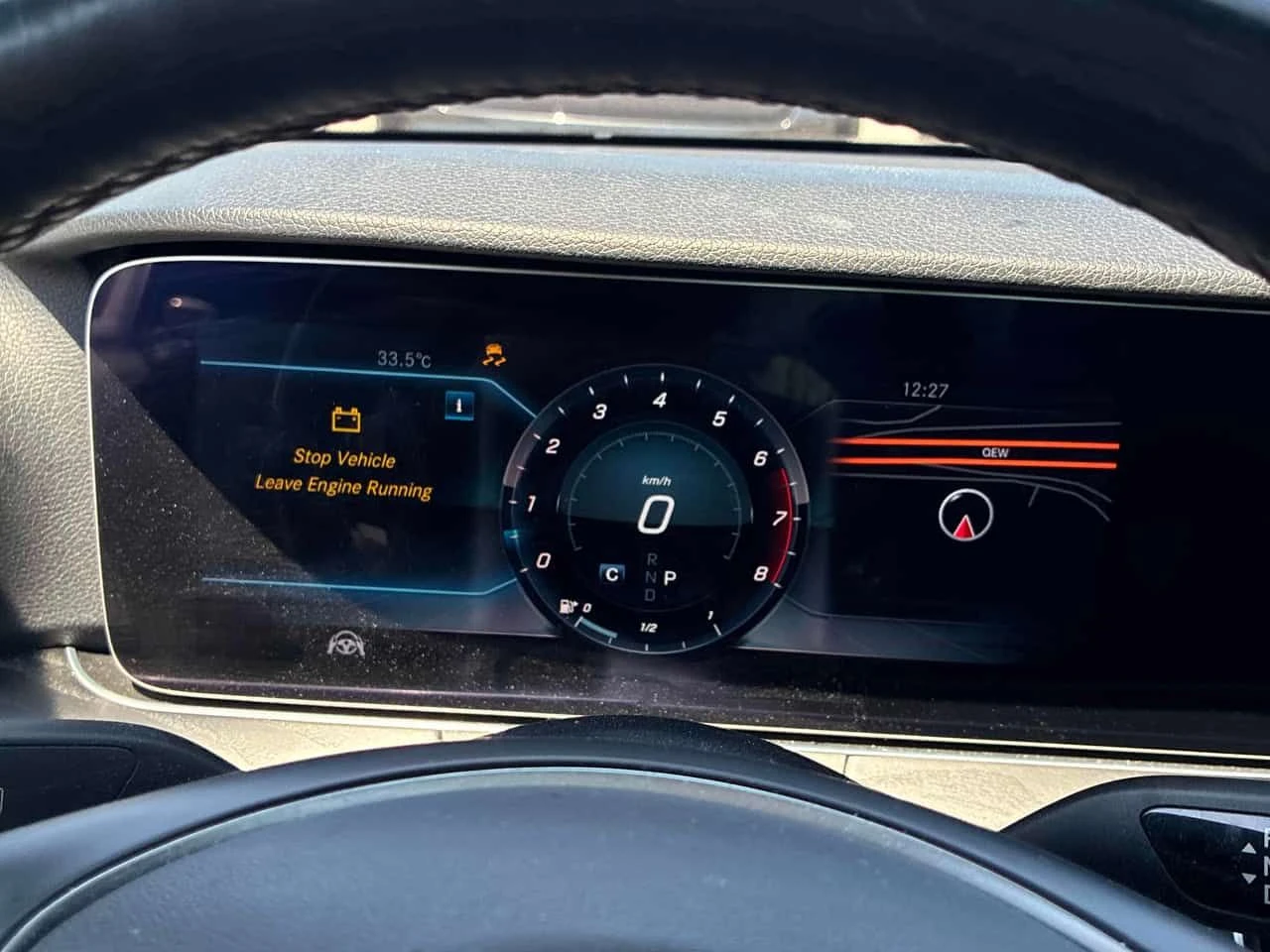 Mercedes-Benz E 400 4MATIC* HUD* BURMESTER* 360* DISTRONIC* , снимка 8 - Автомобили и джипове - 55581033