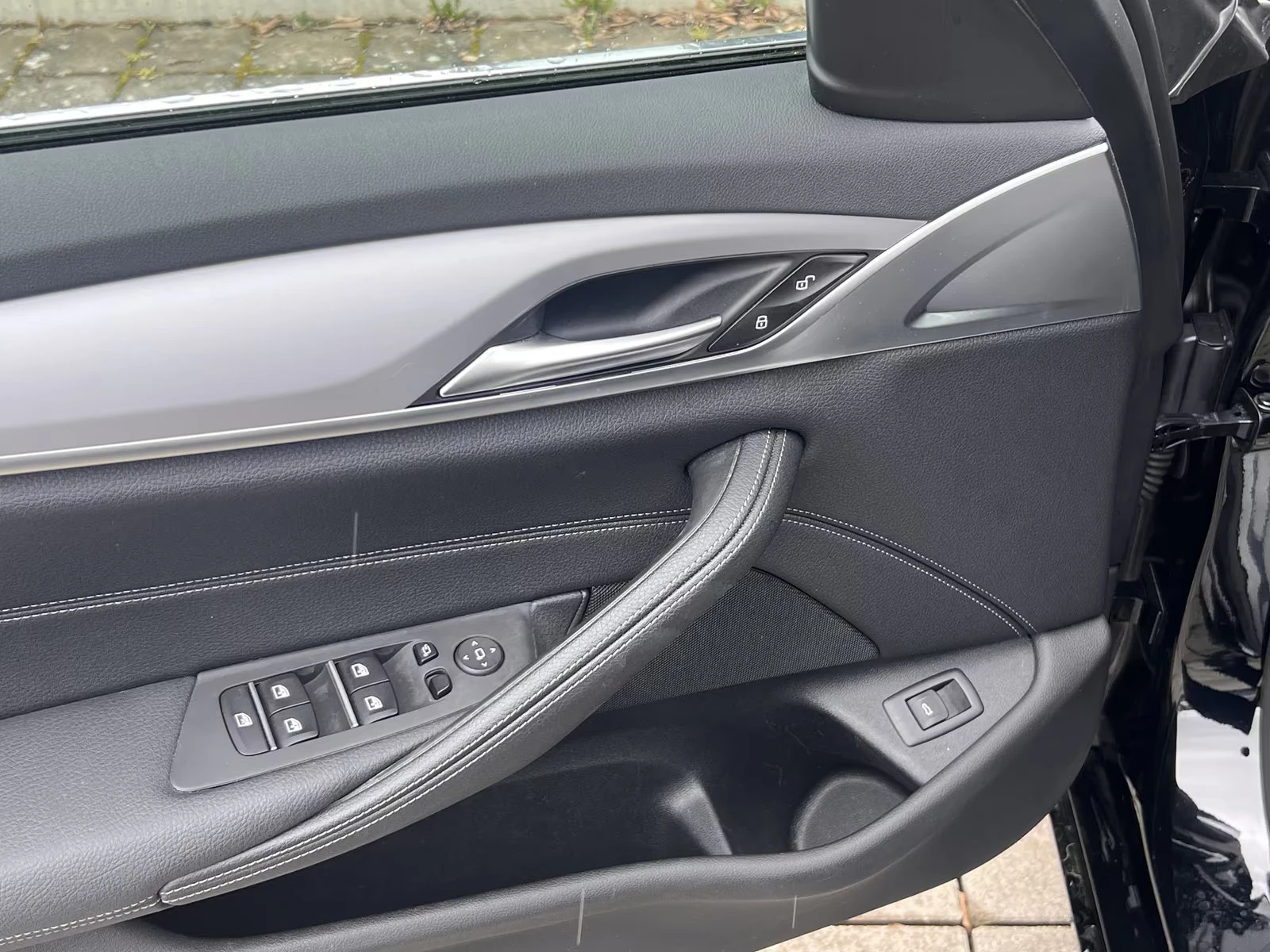 BMW 530 286HP/LUXURY/HUD/LED/NAVI/KLESS/747z, снимка 14 - Автомобили и джипове - 55661414