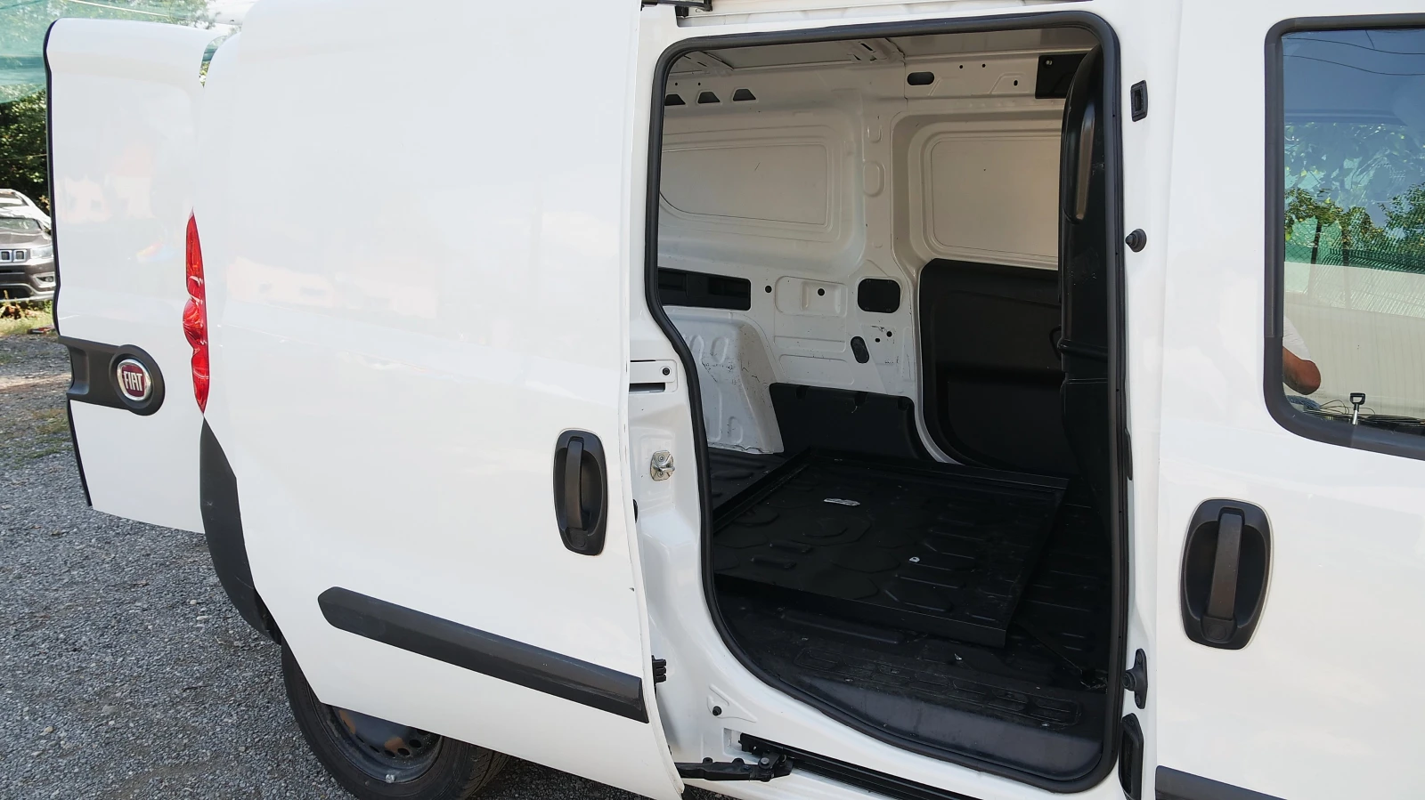 Fiat Doblo 1.4i Метан MAXI , снимка 8 - Автомобили и джипове - 55892317