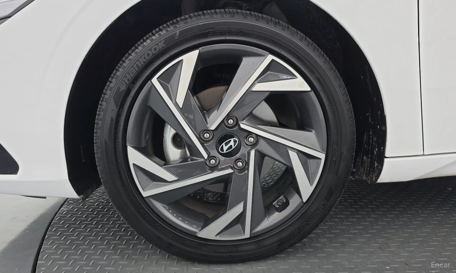 Hyundai Elantra 1.6 LPi, снимка 5 - Автомобили и джипове - 56206162