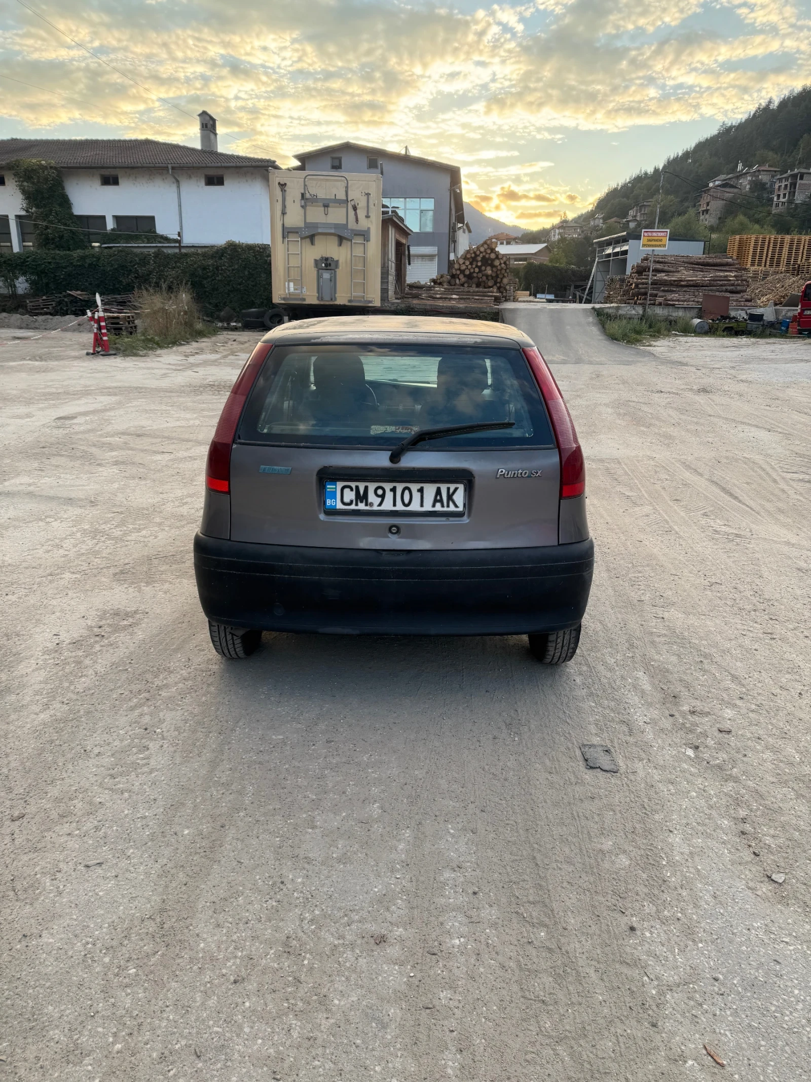 Fiat Punto, снимка 5 - Автомобили и джипове - 56261399