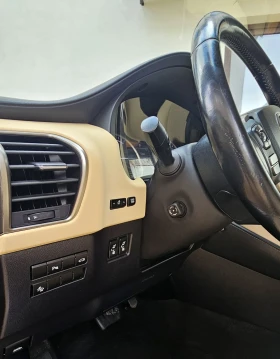 Lexus NX 300h Luxury Pack 4x4, снимка 13