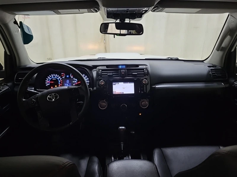 Toyota 4runner CARFAX* АВТОФИНАНСИРАНЕ БЕЗ ПЪРВОНАЧАЛНА ВНОСКА, снимка 9 - Автомобили и джипове - 52721491