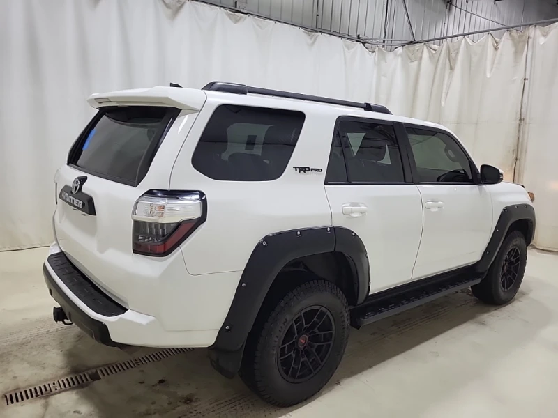 Toyota 4runner CARFAX* АВТОФИНАНСИРАНЕ БЕЗ ПЪРВОНАЧАЛНА ВНОСКА, снимка 3 - Автомобили и джипове - 52721491