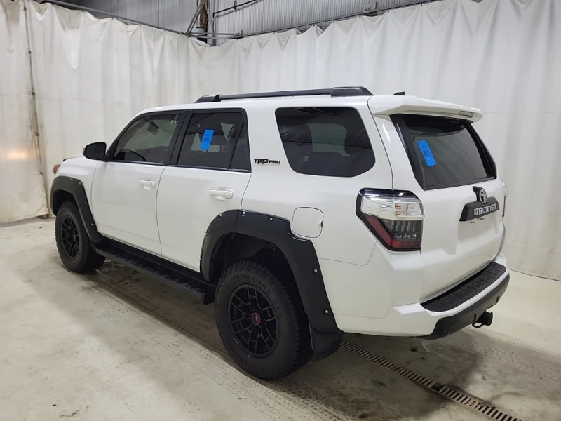 Toyota 4runner CARFAX* АВТОФИНАНСИРАНЕ БЕЗ ПЪРВОНАЧАЛНА ВНОСКА, снимка 4 - Автомобили и джипове - 52721491