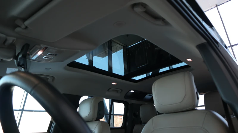 Land Rover Defender D250 HSE 7 местен, снимка 12 - Автомобили и джипове - 52815471