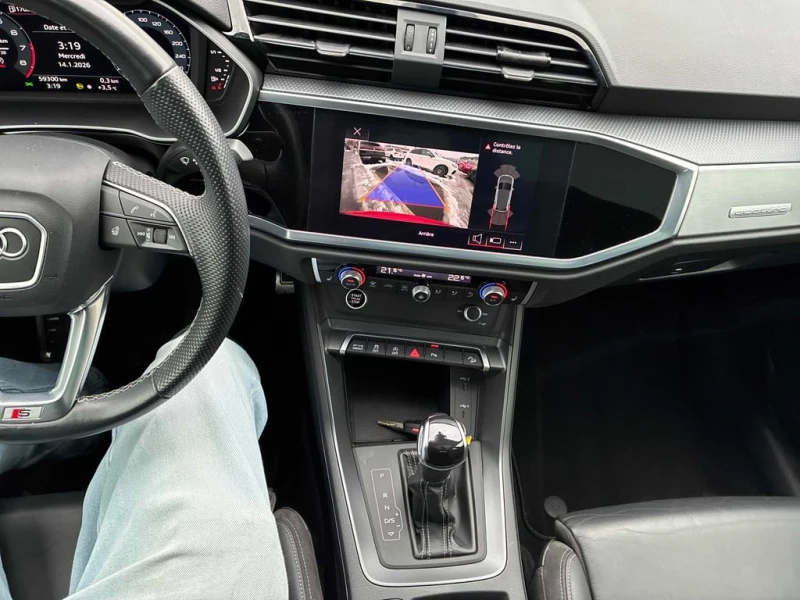 Audi Q3 2022 Progressiv * CARFAX * БЕЗ ПЪРВОНАЧАЛНА ВНОСКА, снимка 9 - Автомобили и джипове - 53102855