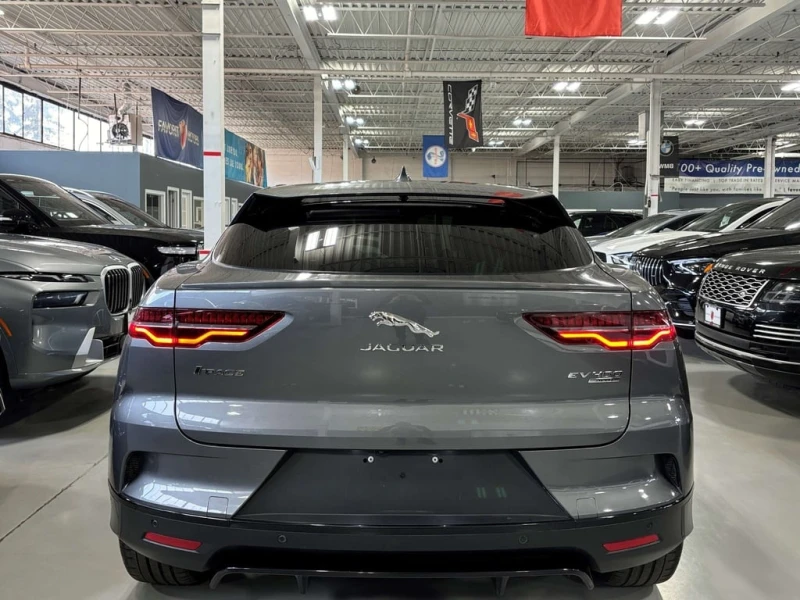 Jaguar I-Pace AWD| NAV| PANO| MERIDIANSURROUND| LED| LEATHER| HU, снимка 8 - Автомобили и джипове - 53108916