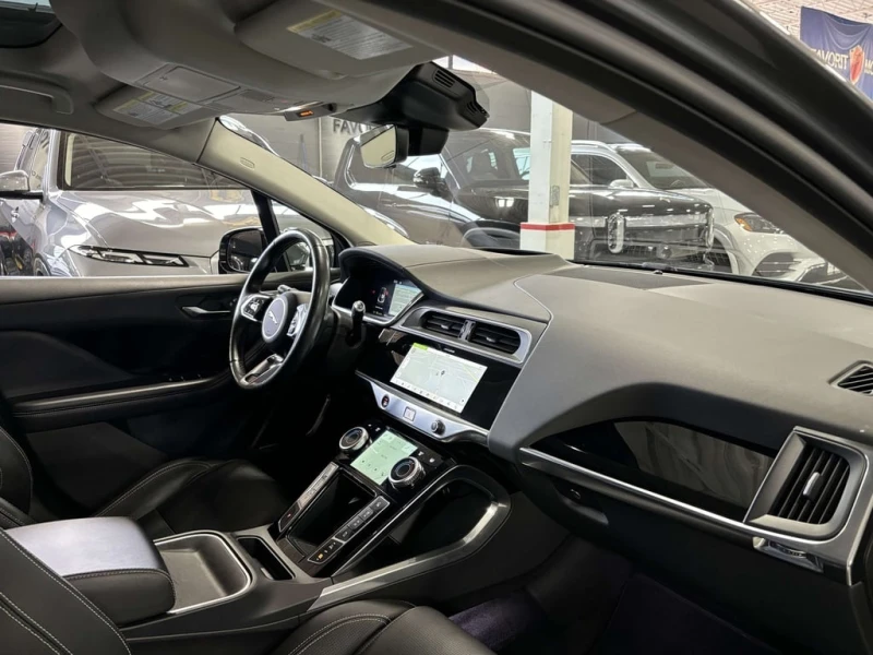 Jaguar I-Pace AWD| NAV| PANO| MERIDIANSURROUND| LED| LEATHER| HU, снимка 17 - Автомобили и джипове - 53108916