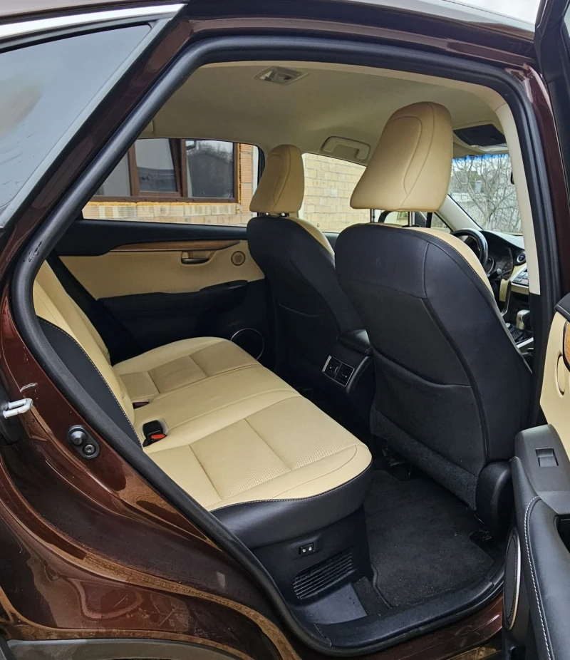 Lexus NX 300h Luxury Pack 4x4, снимка 8 - Автомобили и джипове - 53461084