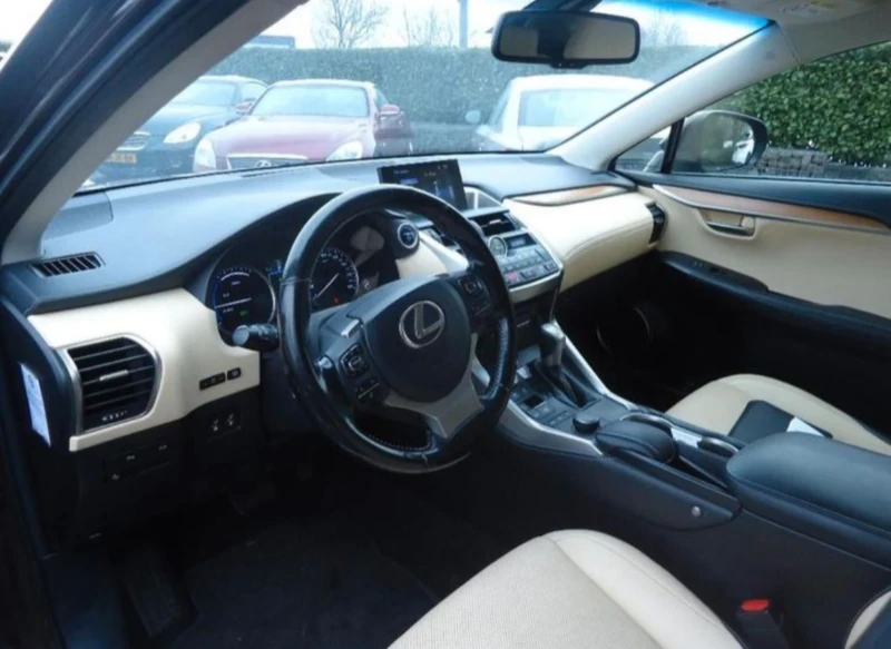 Lexus NX 300h Luxury Pack 4x4, снимка 12 - Автомобили и джипове - 53160027