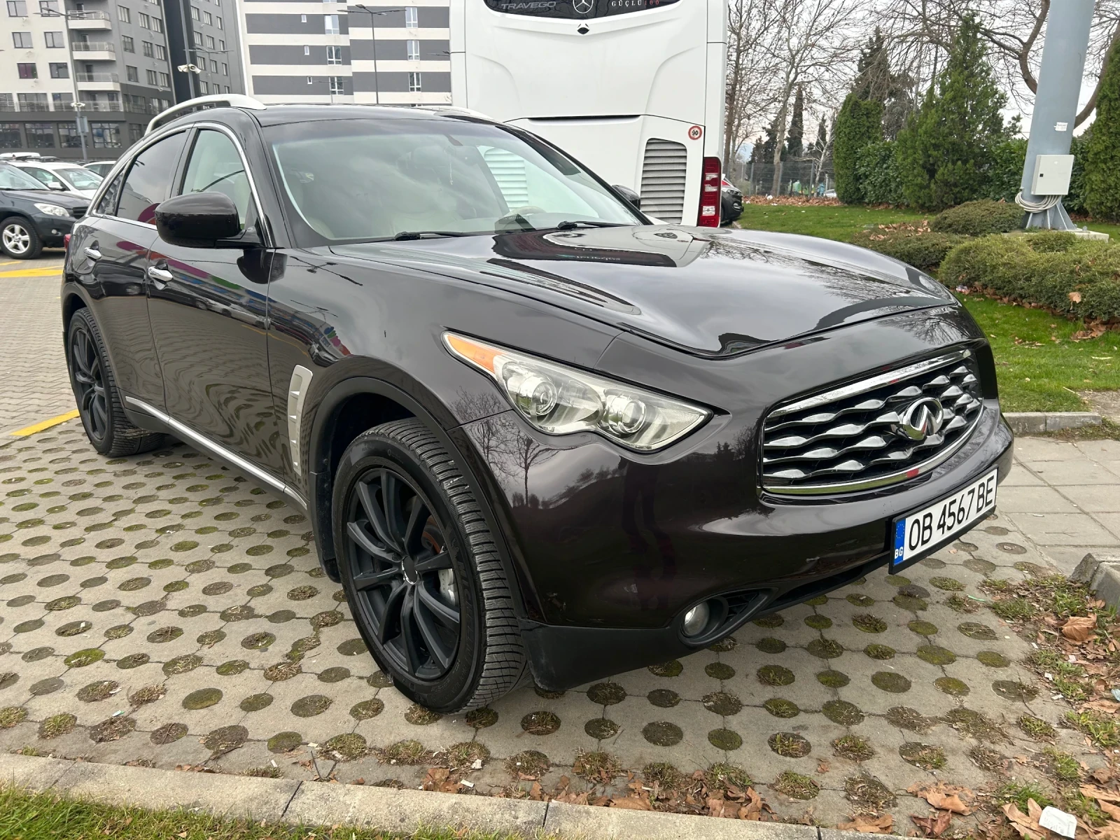 Infiniti QX70, снимка 1