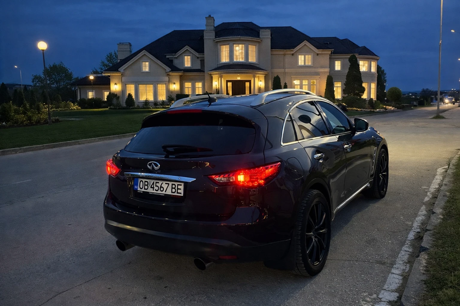 Infiniti QX70, снимка 1