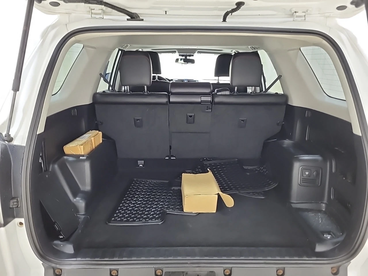 Toyota 4runner CARFAX* ��������������� ��� ������������ ������ | Mobile.bg � ����������� 14