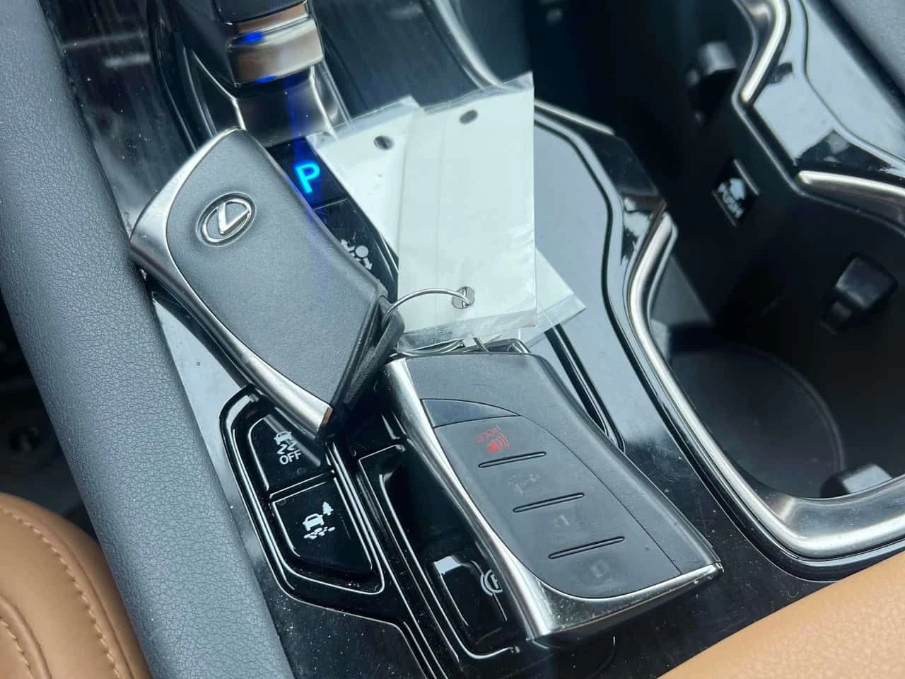 Lexus RX 350h  CARFAX | Mobile.bg � ����������� 16