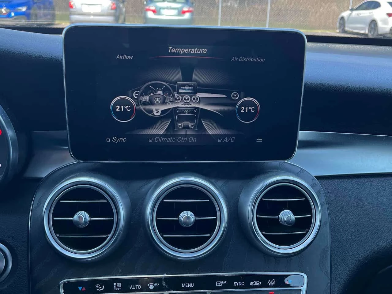 Mercedes-Benz GLC 300  4MATIC * ПАНОРАМА * 2 КЛЮЧА * ПОДГРЕВ * 360 , снимка 9 - Автомобили и джипове - 54141479