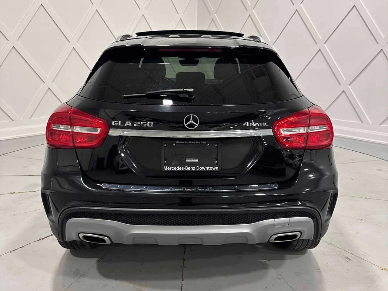 Mercedes-Benz GLA 250  * CARFAX * Подгрев * Панорама * Два ключа * , снимка 4 - Автомобили и джипове - 54144038