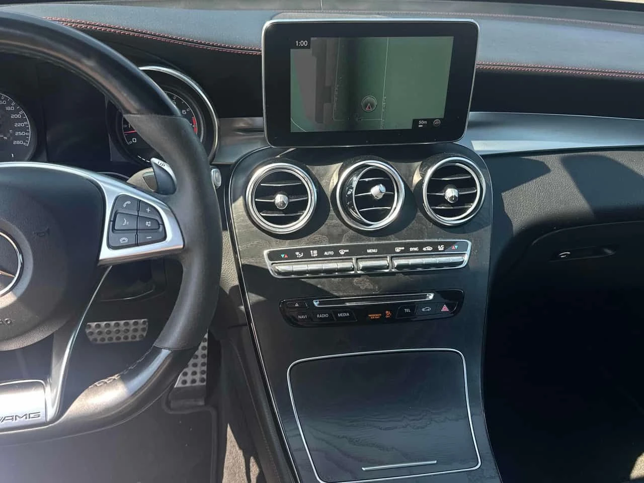 Mercedes-Benz GLC 43 AMG BURMESTER * ПАНО * ПОДГРЕВИ * KEYLESS * CARFAX, снимка 9 - Автомобили и джипове - 54151819