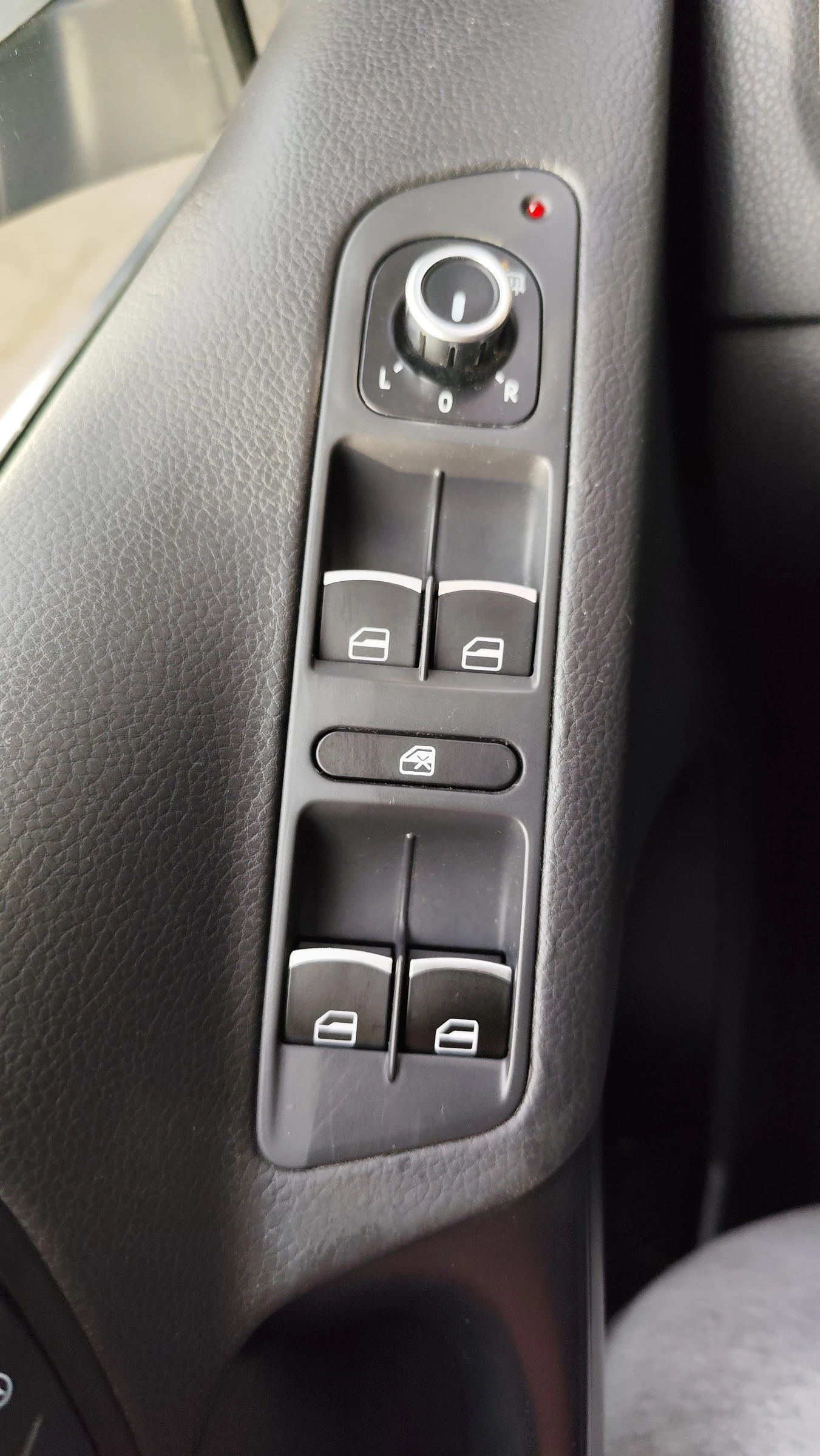 VW Tiguan 2.0 TSI (EA888)-5N LPG, снимка 12 - Автомобили и джипове - 54227244