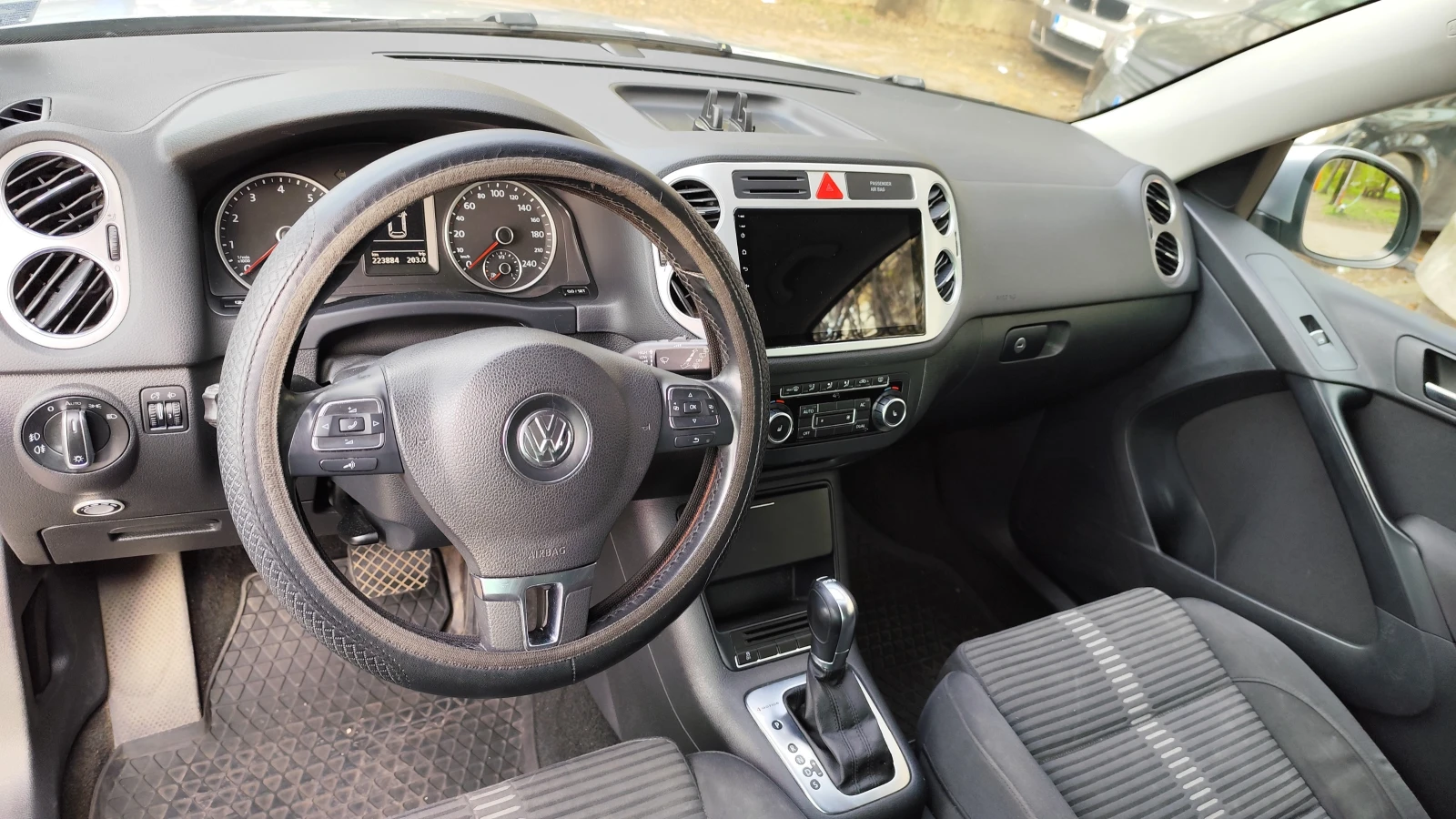 VW Tiguan 2.0 TSI (EA888)-5N LPG, снимка 10 - Автомобили и джипове - 54227244
